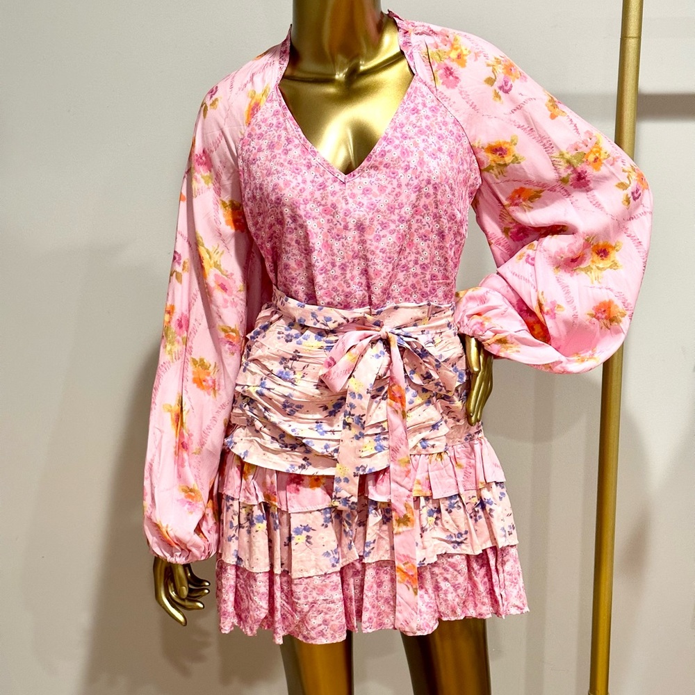 NWOT Adorable Floral Dress